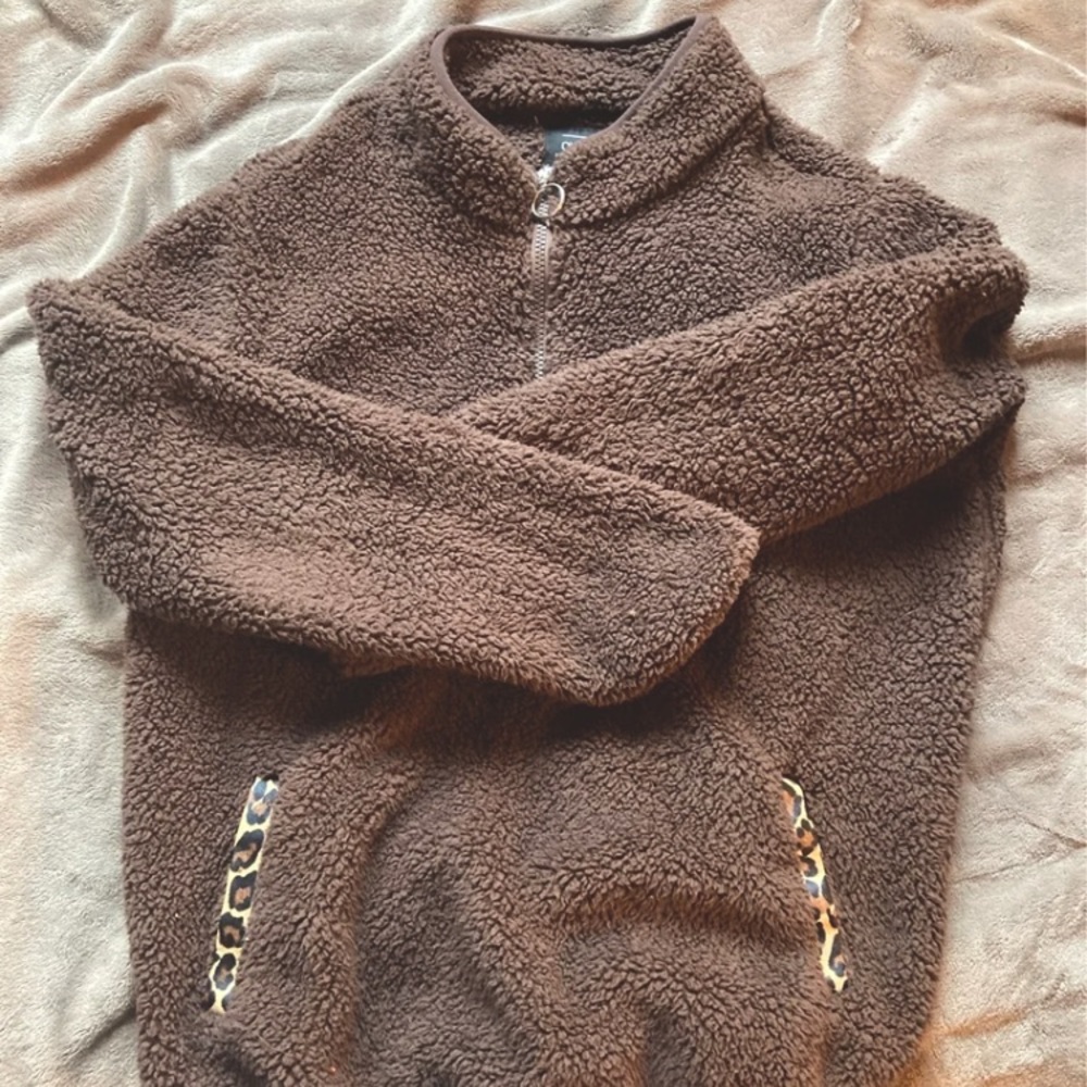 Teddy bear fleece pullover